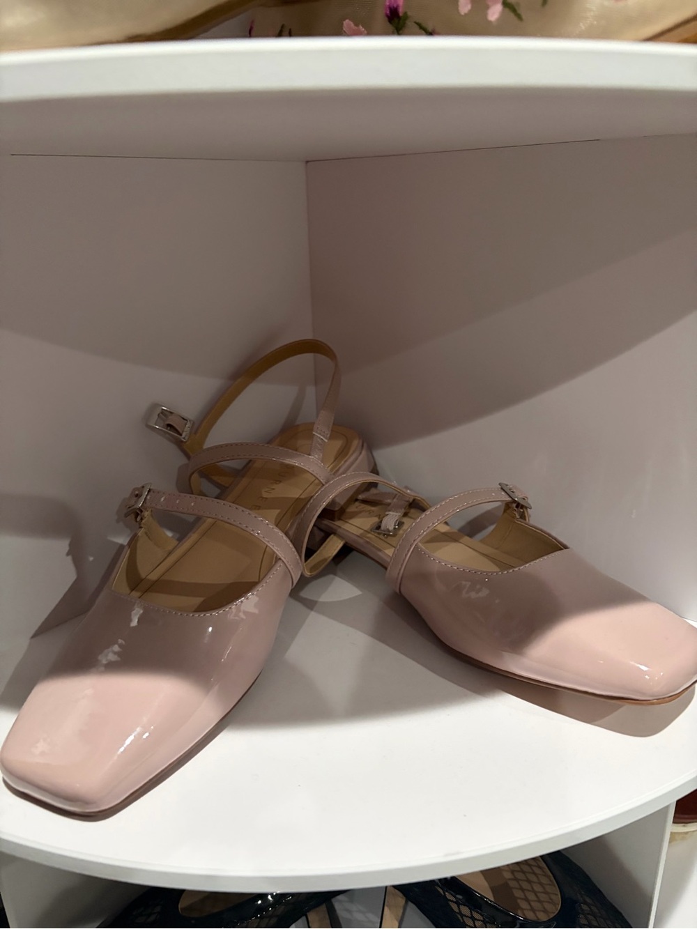 Women’s Patent Mary Jane Flats in Blush Pink size 8 New no tags never worn